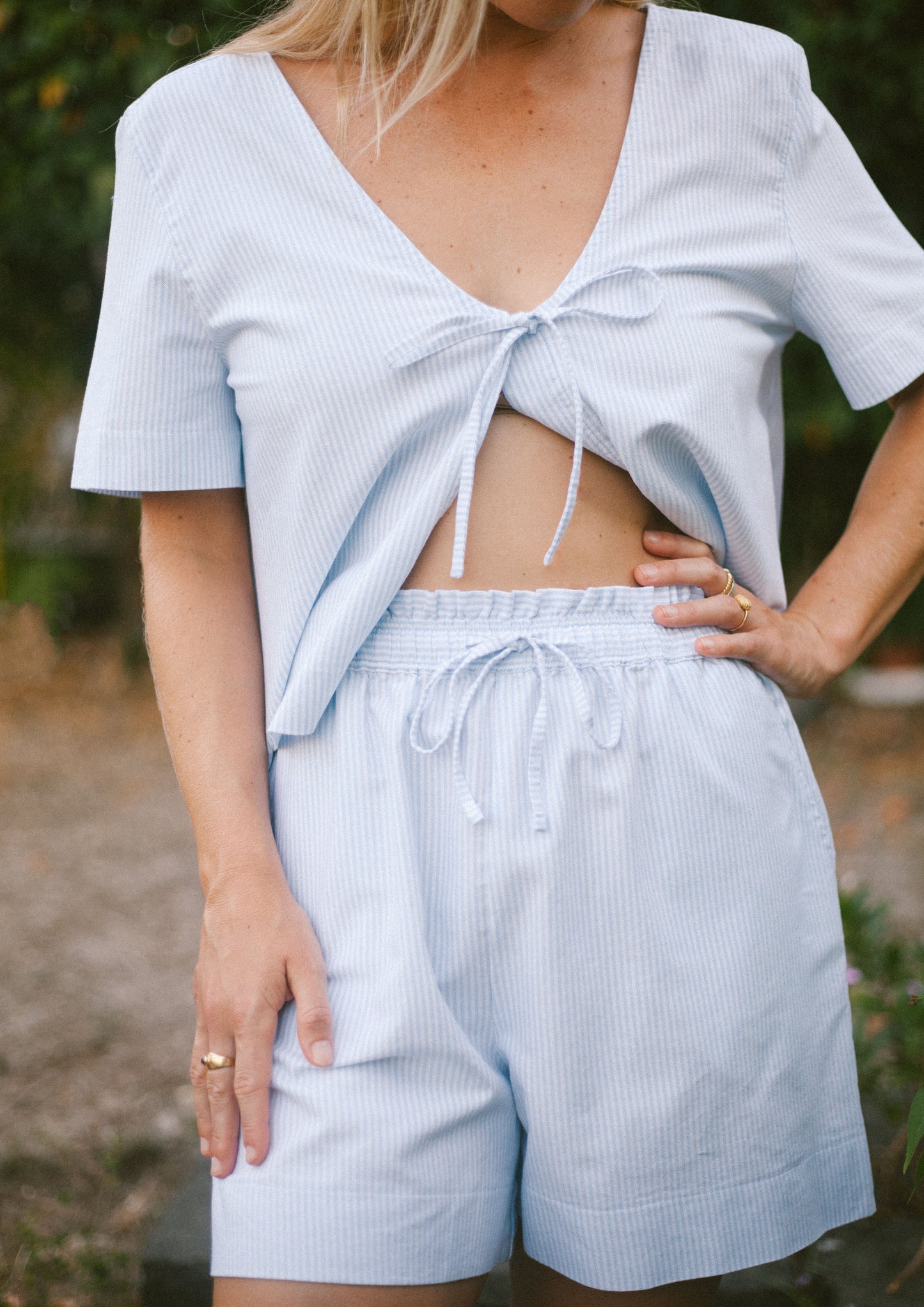 ARIA TOP - BLUE STRIPES